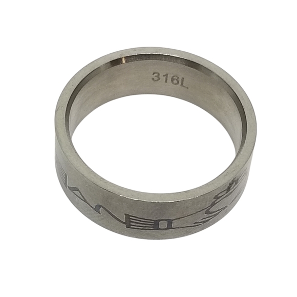 NWOT SILVERTONE STAINLESS STEEL CLADDAGH CELTIC DESIGN BAND SIZE 12 - Picture 5 of 5